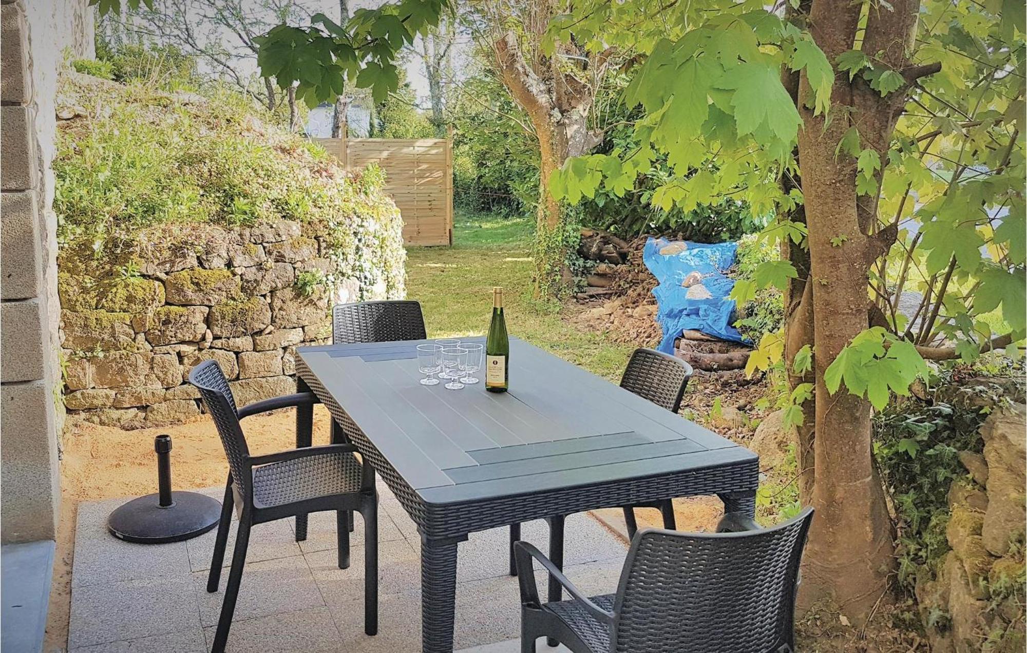 Beautiful Home In Erdeven With Kitchenette 外观 照片