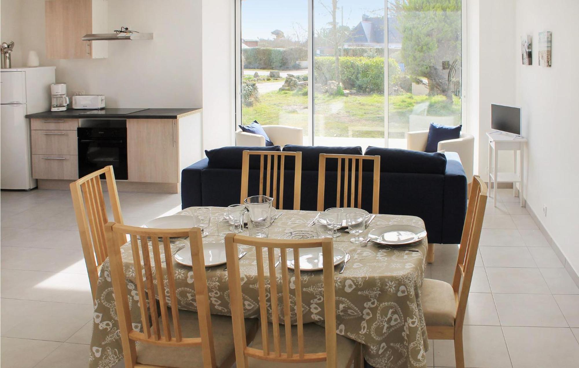 Beautiful Home In Erdeven With Kitchenette 外观 照片